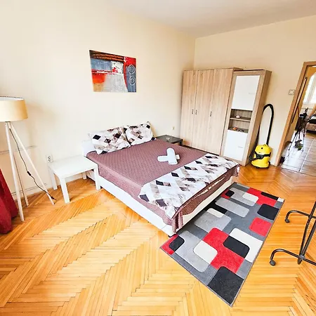 Fantazy Main Square Apartment